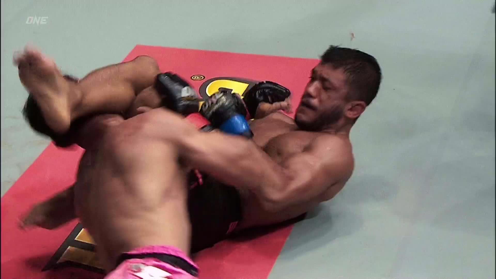 11月26日 亚历克斯·席尔瓦vs雷内·卡塔兰