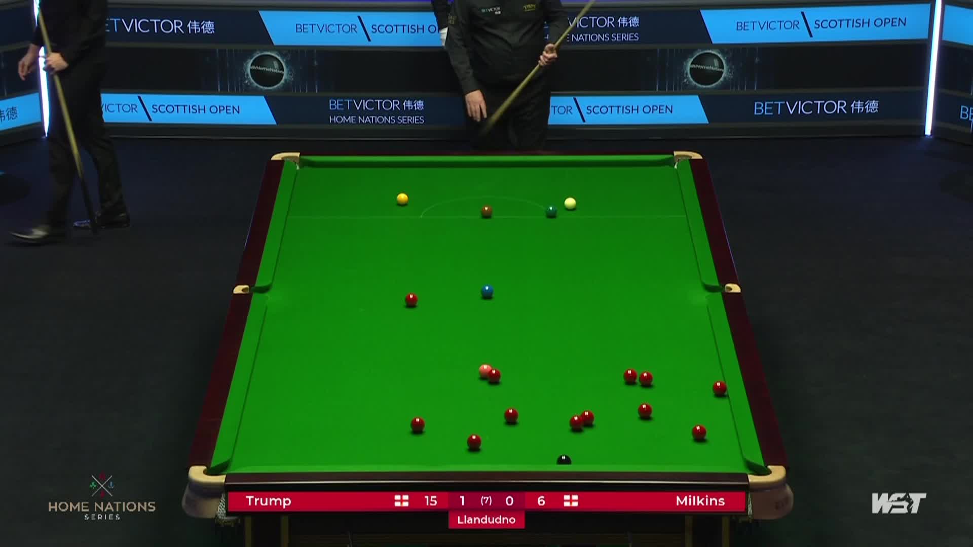 跳跳球？米尔金斯打出戏剧性失误