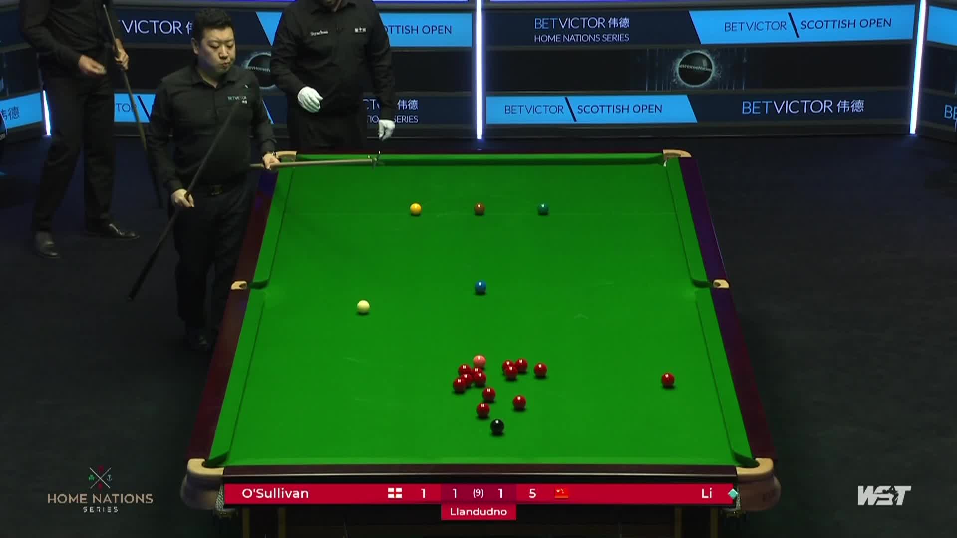 眼睛眨的像铜陵，行哥精准长台+碰撞走位，真秀啊！