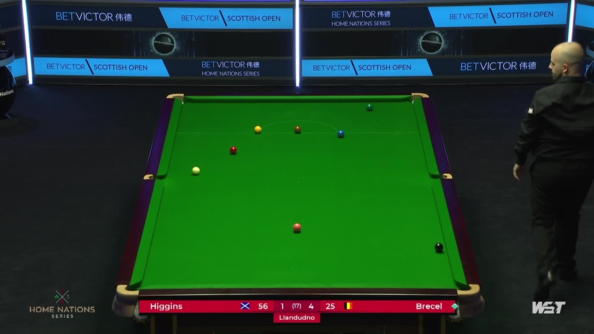 海根人麻了！本来打进红球超分结果黑球进去被罚7分！