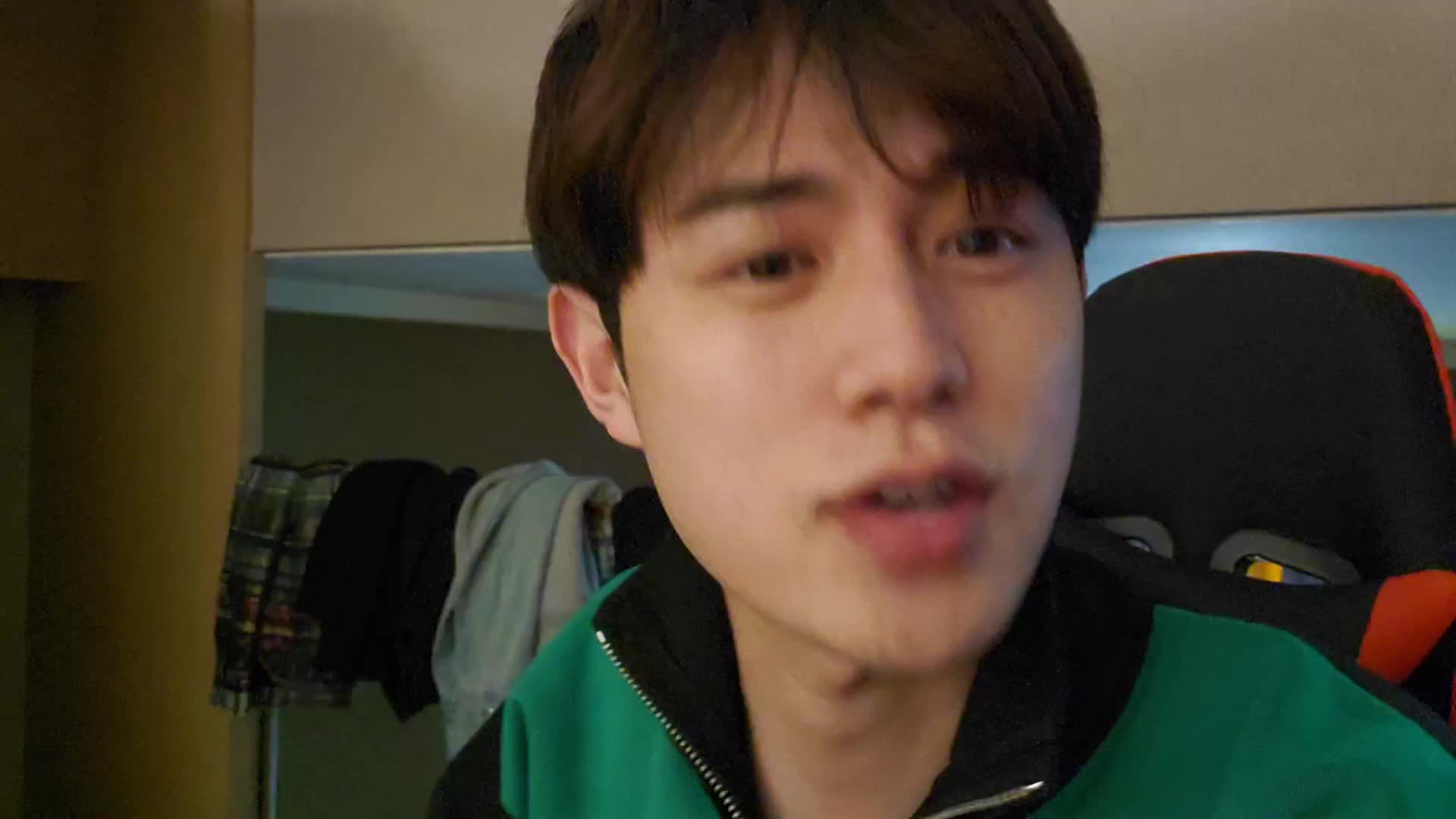 童锦程坦言文彬不合适播恋爱，牛马搞笑比较吃香！#星秀爆料站#