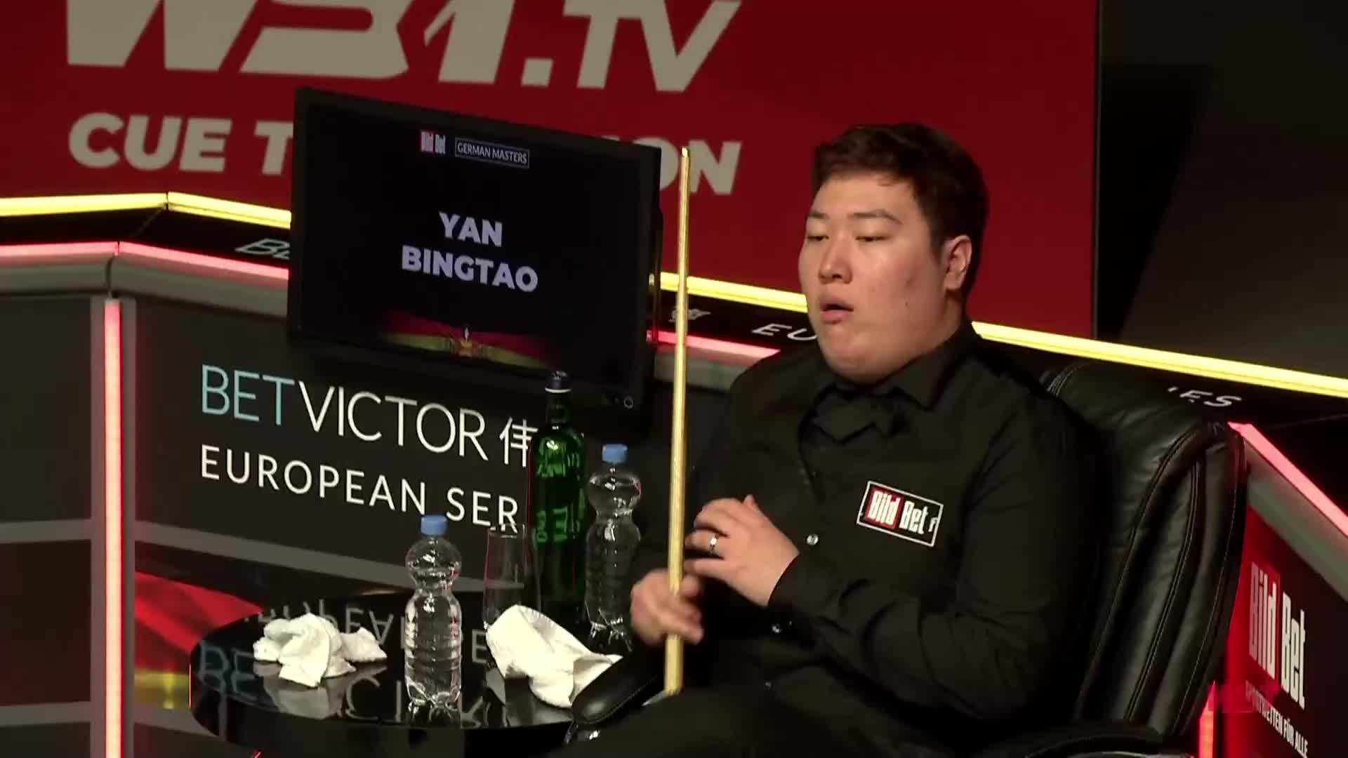 小涛上来手感冰冷，解球失误送童童机会！