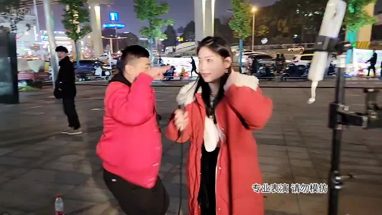 【会长】华子与华嫂上演节目：鼻子吹笛 真行！#星秀爆料站#