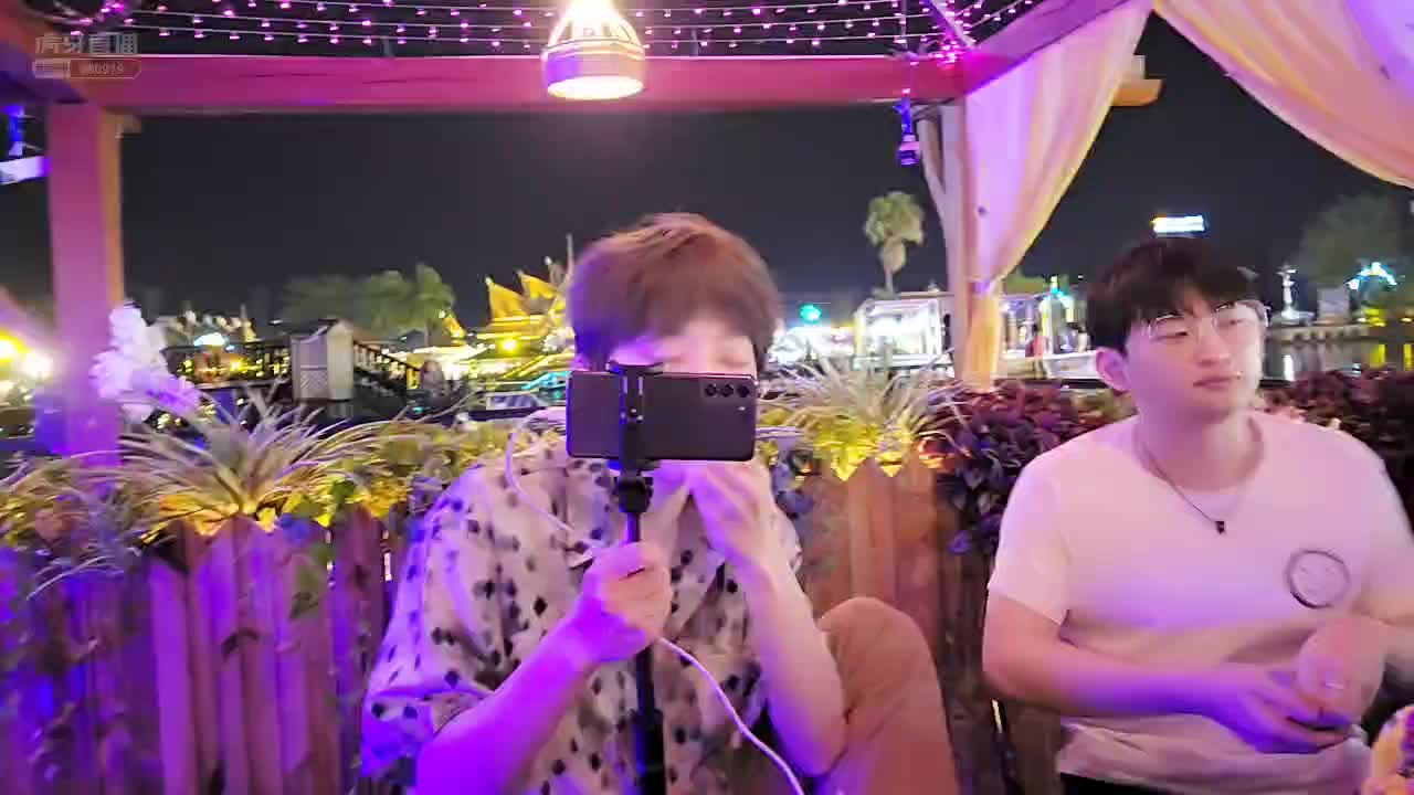 罗玉姬子现场怼得酷酷的鑫哑口无言！#星秀爆料站#