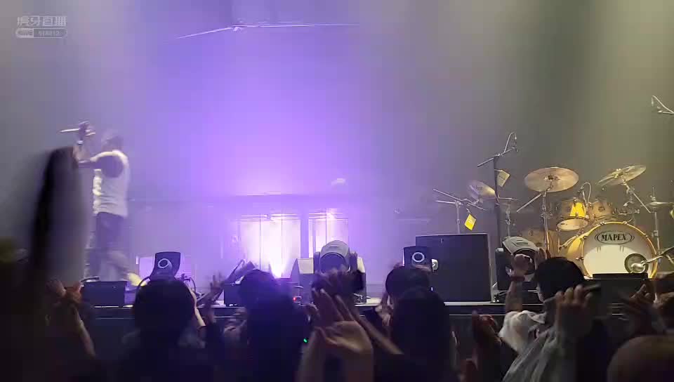 在石探店成都新酒吧  DJ漏水？#星秀爆料站#