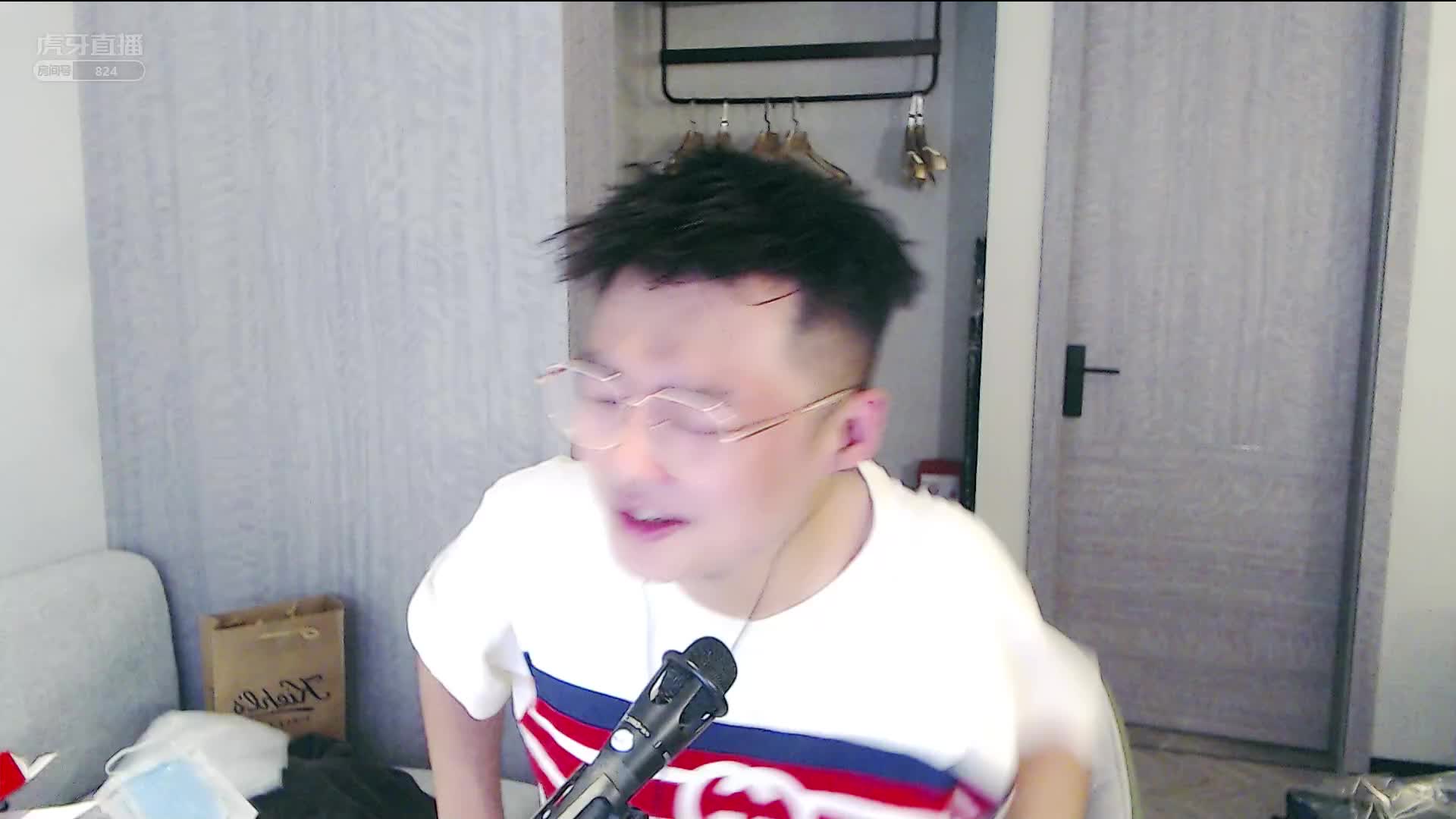 宇文泡直接质问阿星！ #星秀爆料站#