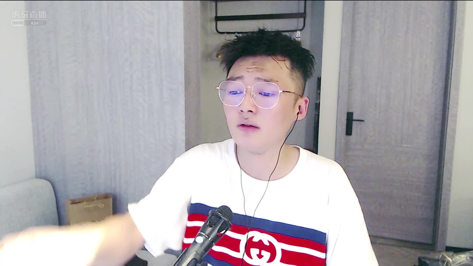 宇文泡模仿某些狗腿子 #星秀爆料站#