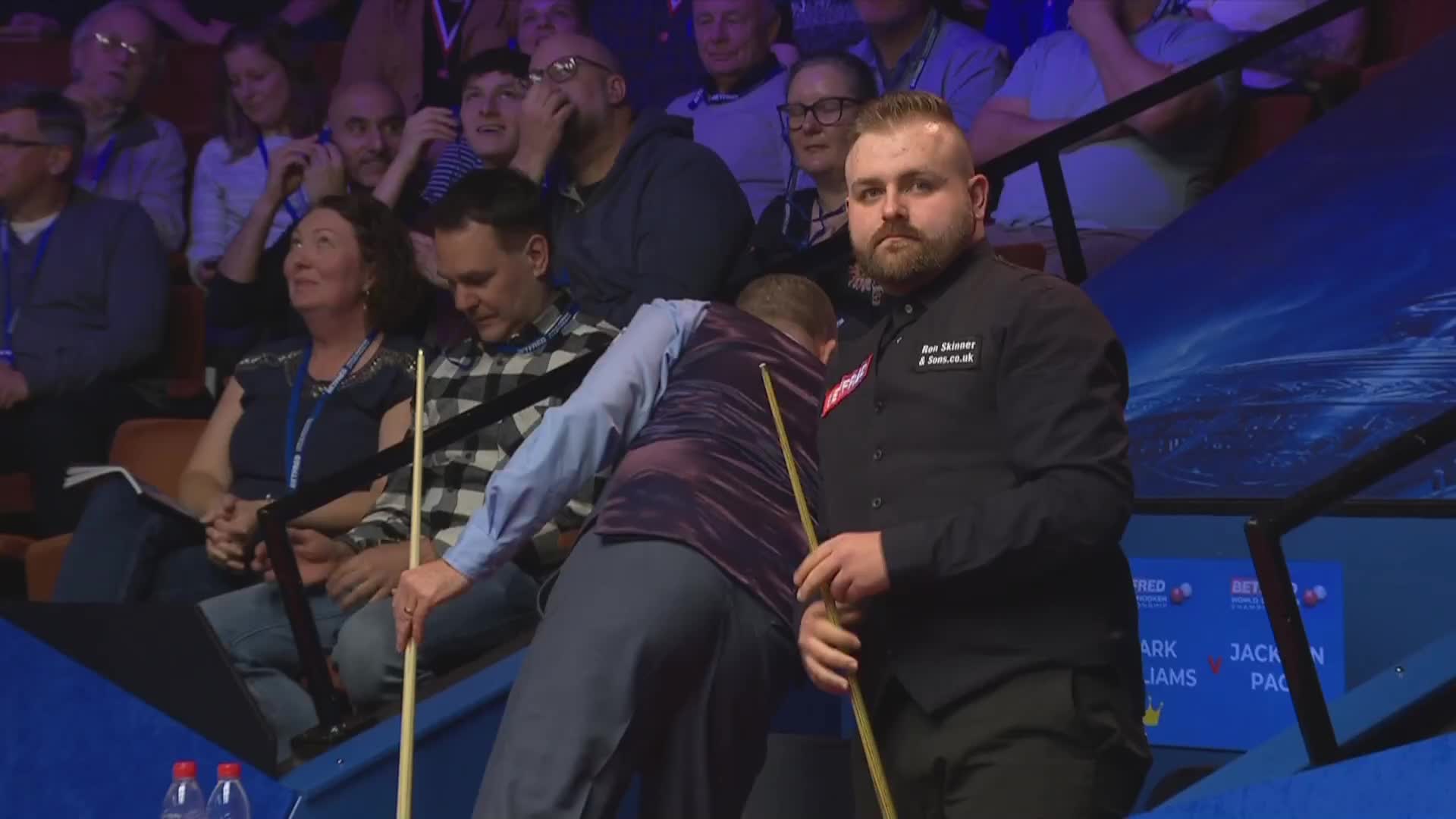 师徒对局！佩奇率先使用“马氏开球”致敬马叔！