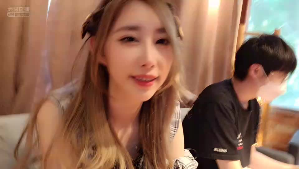 【周童潼】水友喊超梦换女装，周童潼台湾腔撒娇！