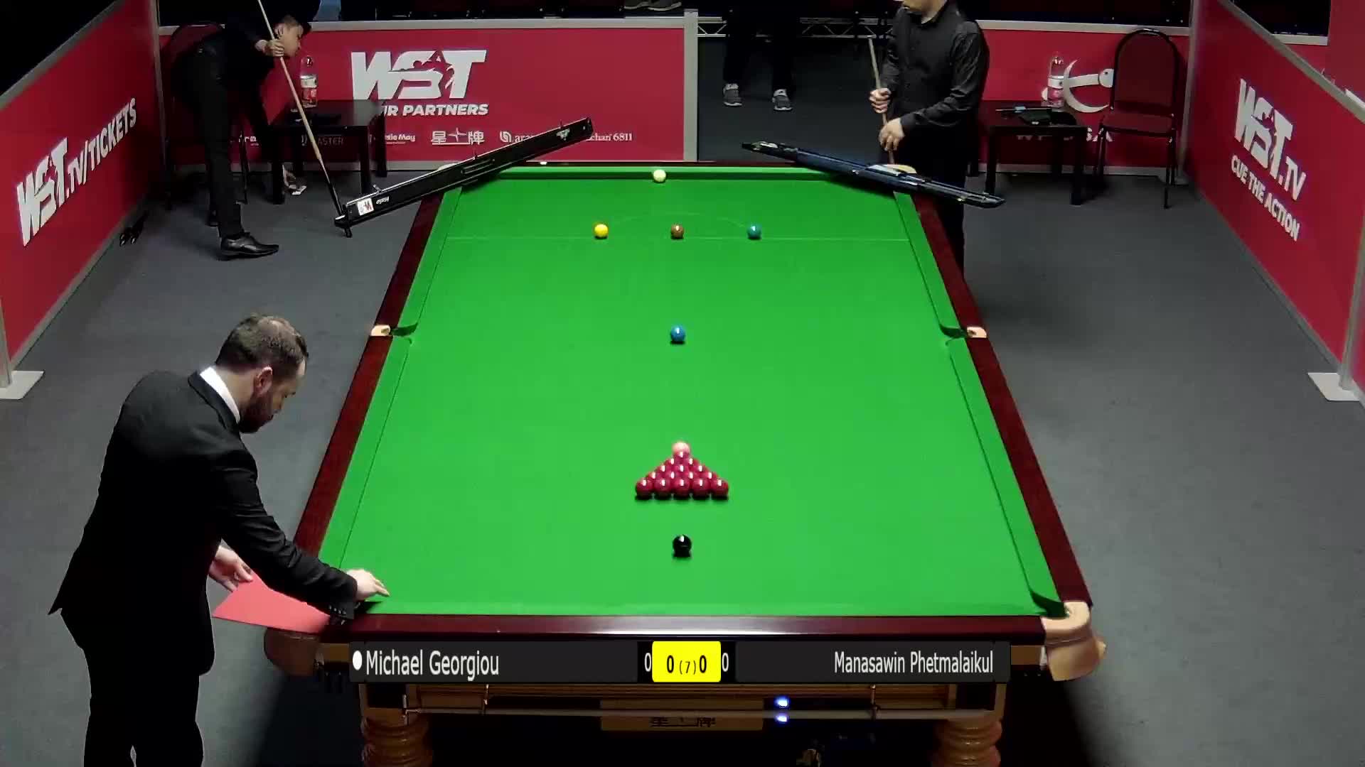 迈克尔·乔治欧（Michael Georgiou）  VS  马纳萨温·佩特玛莱库（Manasawin Phetmalaikul） 