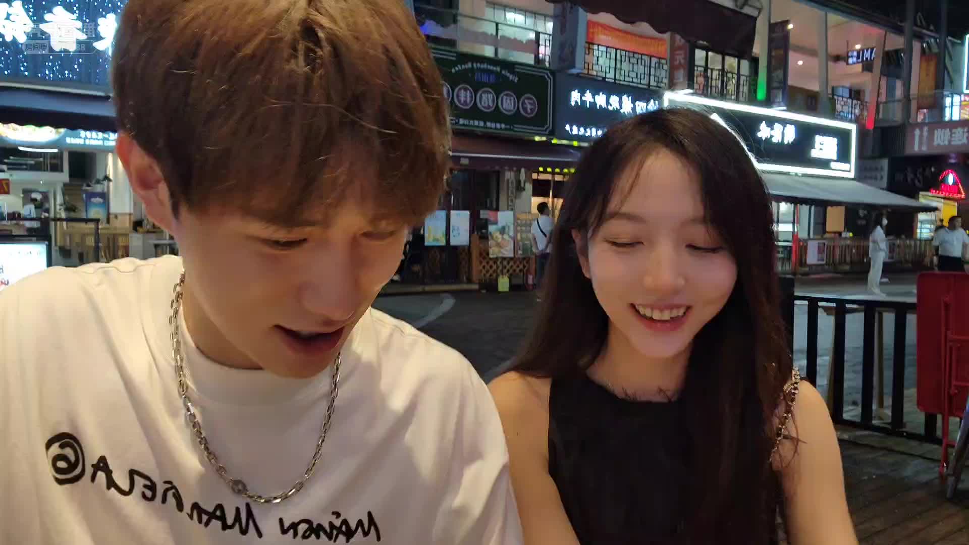 童锦程在彤彤妹妹面前装逼翻车！