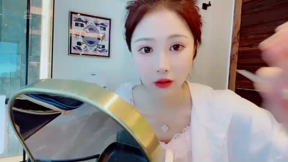 5月29号【沐莹莹】跟子龙连麦欣赏他的新发型