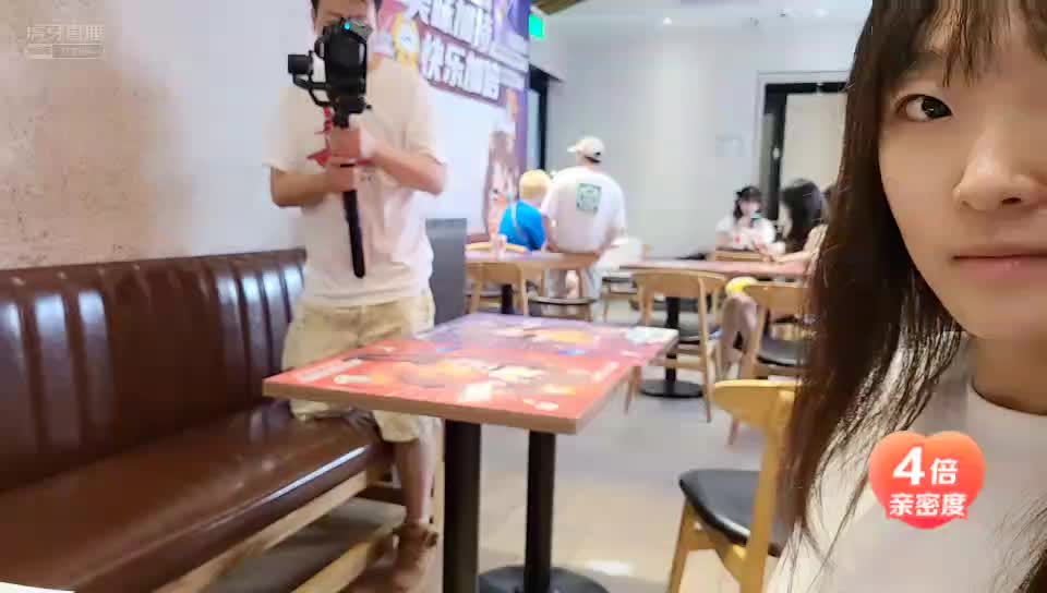 小易问小姐姐渣男用什么头像？