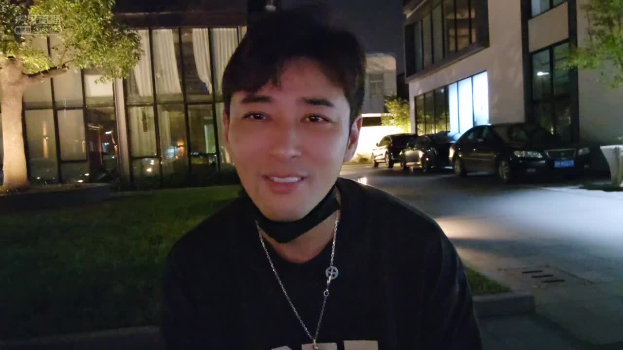 【钱小佳】难道我的童年是“虚假的'?