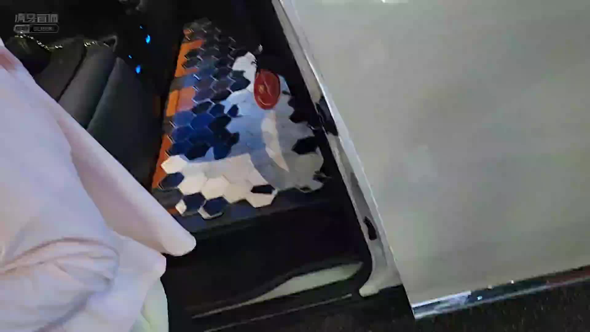 【童锦程】童锦程竟然花千元买托？