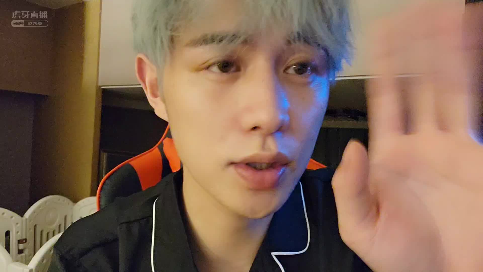 【童锦程】童锦程表示想来我粉丝群发家致富根本不可能！