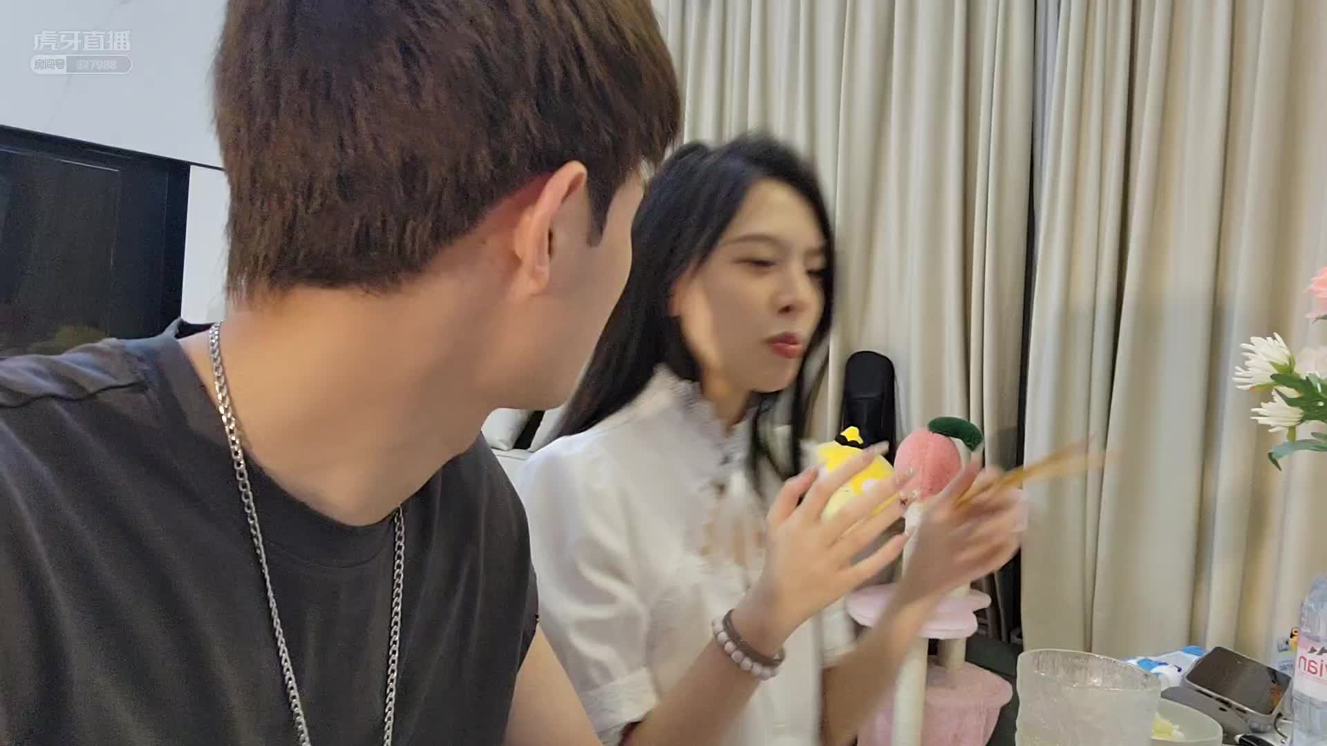 【童锦程】童师傅终于吃上饭了！