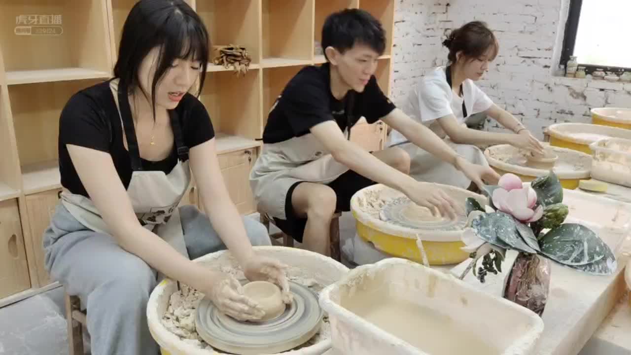 【明凯】 和小悠一起玩陶泥