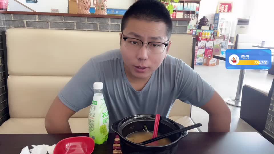 【盛世-狗宝】皇家顶级螺蛳粉的评价竟不如一碗板面？