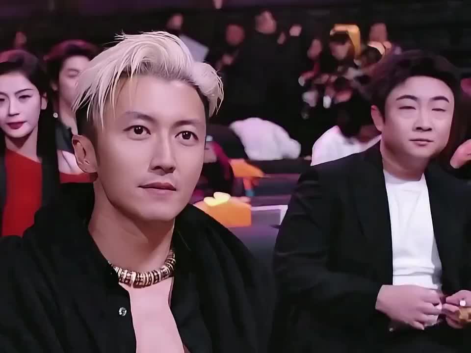 乔杉羡慕霆锋的帅
