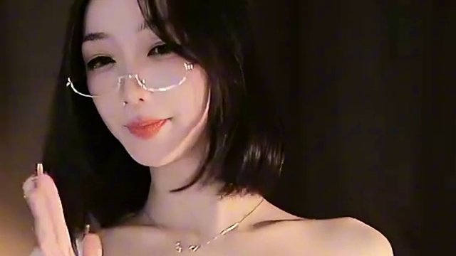 【刘钞钞cc】有这样的女朋友，你晚上几点回家