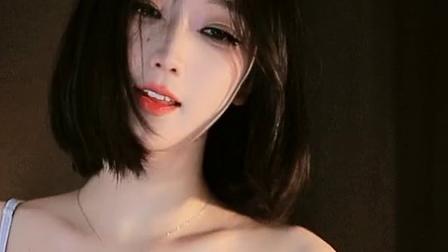 【刘钞钞cc】游戏刚开 女朋友来了 你怎么选