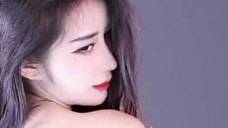 【車?yán)习迥亍勘妊蹨I先流出來的是我的口水