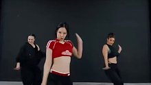 好喜欢jennie，劲劲的好爱！