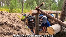 阿克小屋第1集：别人荒野求生的时候，男人已经给自己搭建了舒适的荒野小屋