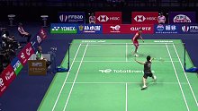 2025世界羽毛球锦标赛，李诗沣局末连得五分，以21-19逆转，赢下首局