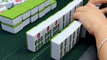 杠了摸后面