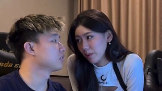 男朋友不進(jìn)臥室？沒(méi)關(guān)系我會(huì)出手…