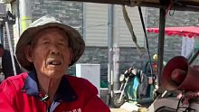 80岁大爷骑三轮卖豆腐50年