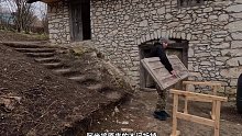 第1集：经过一年的建造，男人的小屋越来越好了