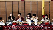 何猷君一天就5元零花钱