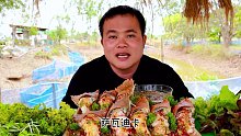 泰国大叔吃剁椒辣酱清蒸大鳌虾