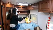 小姐姐自驾露营房车体验44