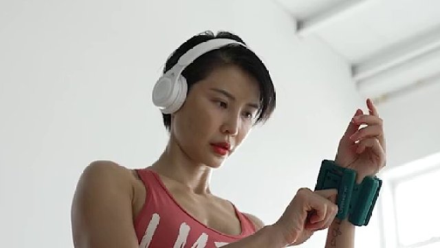 麻豆爱健身:练出好身材101