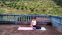 听说都有面部瑜伽了，你有没有听过？我依旧坚持最原始的瑜伽状态，每次练习都有新对进步！#我为大自然代言