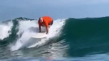 386. 冲浪被卷进浪里面会怎么样,极限人生