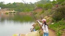 户外钓鱼水库真好玩，啥鱼都能钓到- (9)