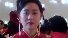 新娘的气质引网友热议，一脸的旺夫相，长辈们眼中的持家儿媳