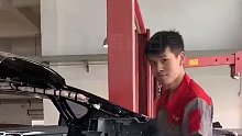 没有一个男的能拒绝这样的修车视频