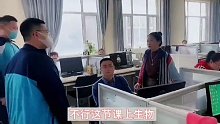 体弱多病的体育老师