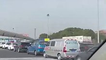 这堵车惊呆了