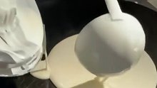 上海网红煎饼42元，一看过程全程傻眼