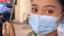 眼中的笑真能看出来