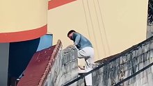 谁说现在的学生体质差的？？！看到这一幕你还觉得他们不如你们曾经吗？