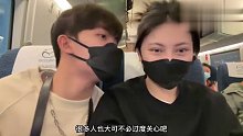 31岁的两个孩子的宝妈，找了个小12岁的男朋友