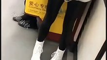 皮裤白靴子的老baby！